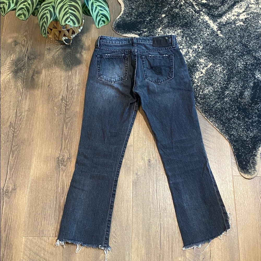 R13 || Kick Fit Raw Hem, Frayed Crop Jeans - Picture 4 of 10
